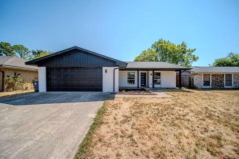 238 Prairie Vista Dr, Dallas, TX 75217