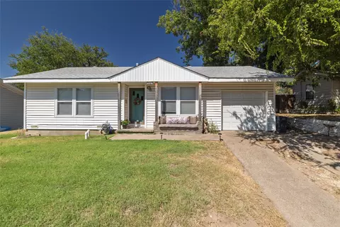 1209 Grace St, Weatherford, TX 76086