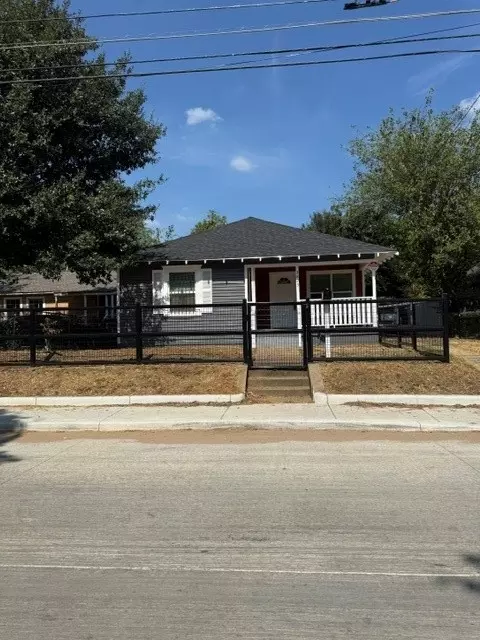 3823 Jamaica, Dallas, TX 75210