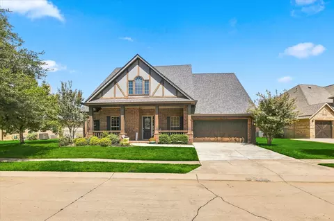 9355 Blanco Dr, Lantana, TX 76226