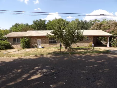 402 Keith St, Mount Vernon, TX 75457