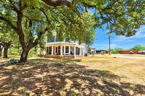 433 Brewster St, Moran, TX 76464