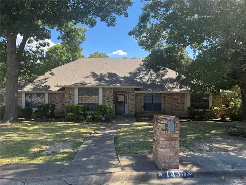 1430 Marlene Pl, Desoto, TX 75115