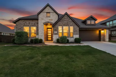 1007 Creekhaven Ln, Mansfield, TX 76063
