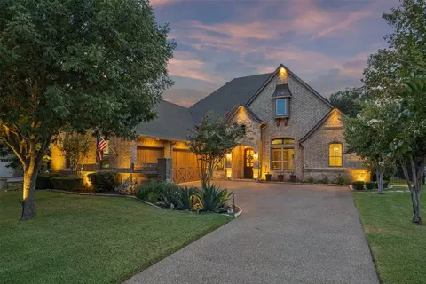 12233 Indian Creek Dr, Fort Worth, TX 76179