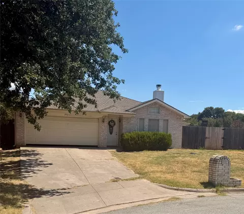 202 Lancelot Dr, Weatherford, TX 76086