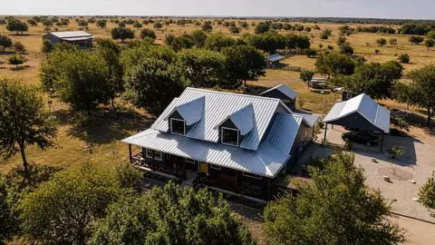 2415 Old Crawford Rd, Crawford, TX 76638