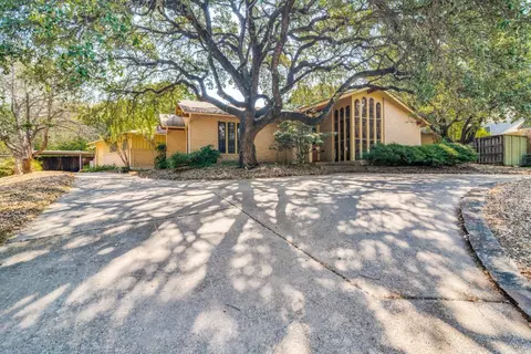 10030 Caribou Trl, Dallas, TX 75238