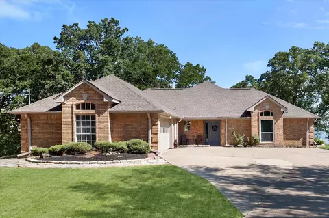 215 Pelican Pt, Streetman, TX 75859