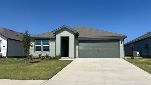 232 Whispering Pine Dr, Royse City, TX 75189
