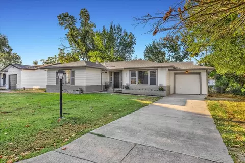 5316 Palmer Dr, Haltom City, TX 76117