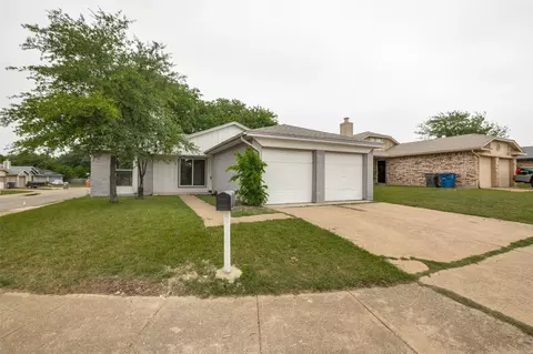 6952 Sammy Cir, Dallas, TX 75237