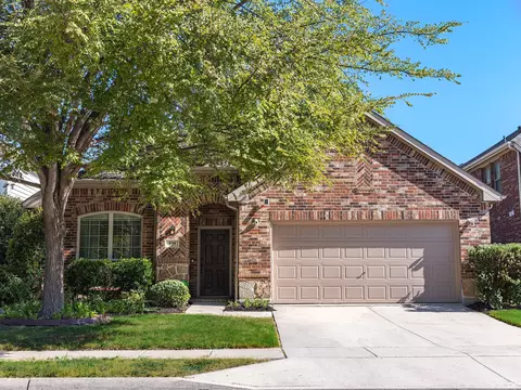 839 Lake Forest Trl, Little Elm, TX 75068