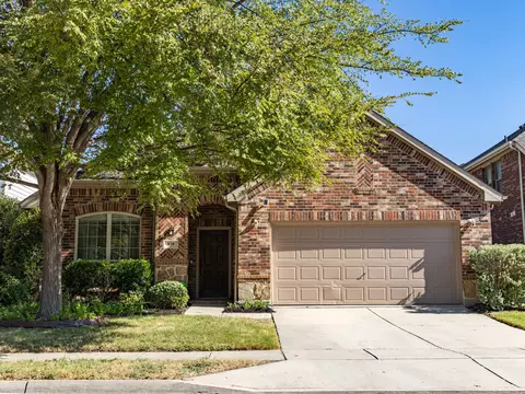 839 Lake Forest Trl, Little Elm, TX 75068
