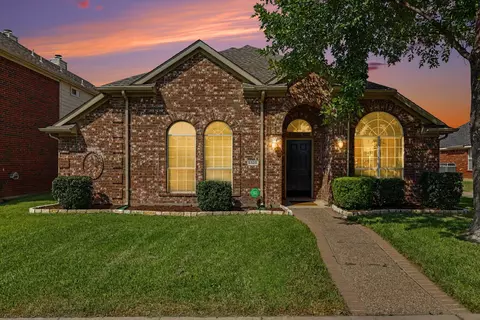 5528 Green Hollow Ln, The Colony, TX 75056