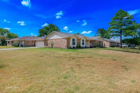 2520 Conrad St, Bossier City, LA 71111