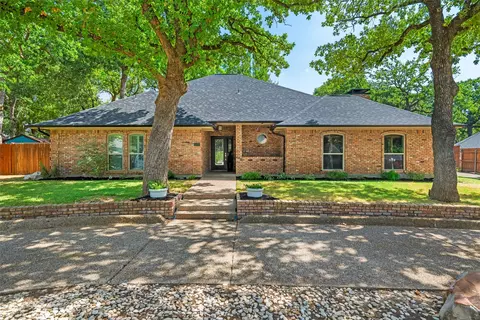 1022 Chasemore Dr, Mansfield, TX 76063