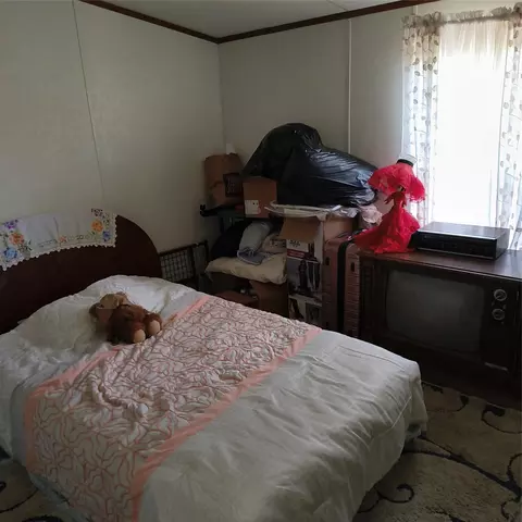 Bedroom - 3601 Bluhm Rd, West, TX 76691 photo 2 of 2