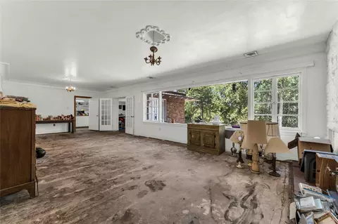 Living - 421 Rice Ave, Waco, TX 76708 photo 4 of 4