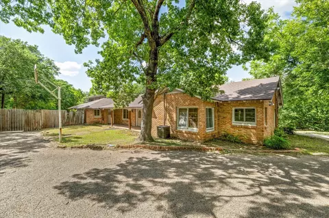 Exterior - 421 Rice Ave, Waco, TX 76708 photo 5 of 8