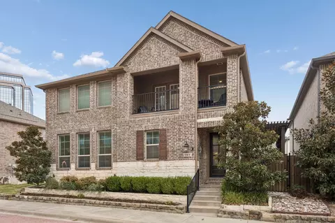 261 Golden Gate Dr, Richardson, TX 75080
