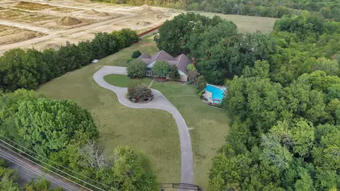 5010 Milam Rd, Mesquite, TX 75181