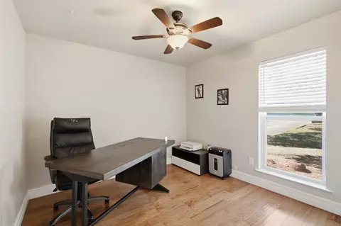 Other - 917 E Worth St, Grapevine, TX 76051 photo 3 of 5