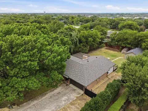 View/Area - 917 E Worth St, Grapevine, TX 76051 photo 7 of 7