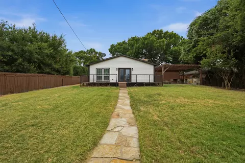 Other - 917 E Worth St, Grapevine, TX 76051 photo 4 of 5