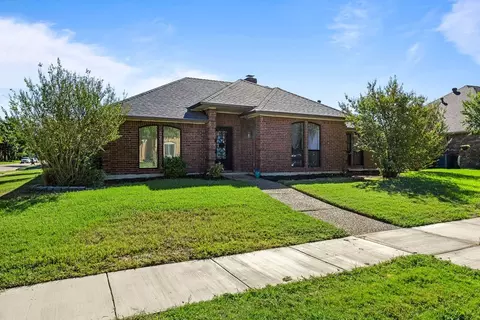 4016 Province Dr, Carrollton, TX 75007