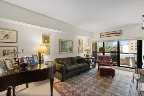 3030 Mckinney Ave #304, Dallas, TX 75204