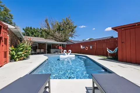 9230 Millwood Dr, Rowlett, TX 75088