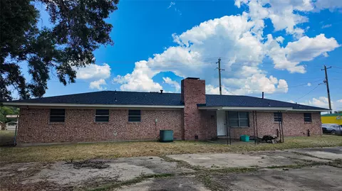 Other - 103 W 1st St, Hooks, TX 75561 photo 2 of 3