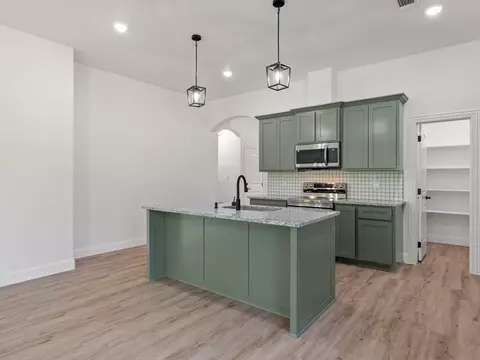 Kitchen - 101 N Oak St, Ector, TX 75439 photo 4 of 4