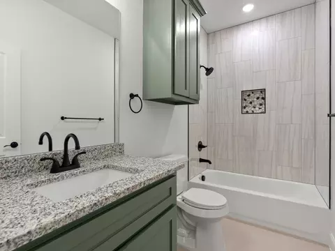 Bath - 101 N Oak St, Ector, TX 75439 photo 3 of 3