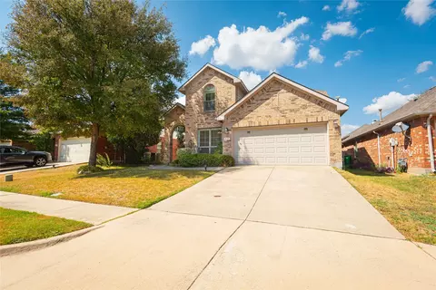 8216 Livingston Ln, Mckinney, TX 75072