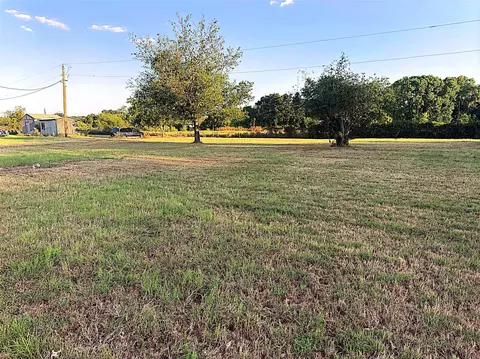 204 Dove Dr, Weatherford, TX 76088