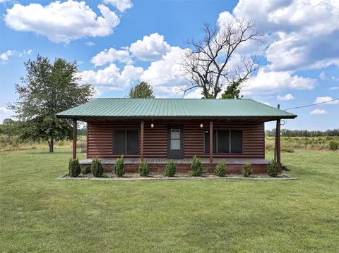 2461 Fm 2118, Bagwell, TX 75412