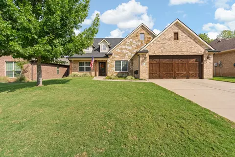 3137 Shoreline Dr, Burleson, TX 76028