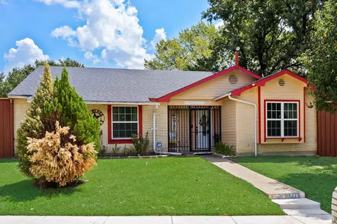 1706 Eastcliff Dr, Dallas, TX 75217