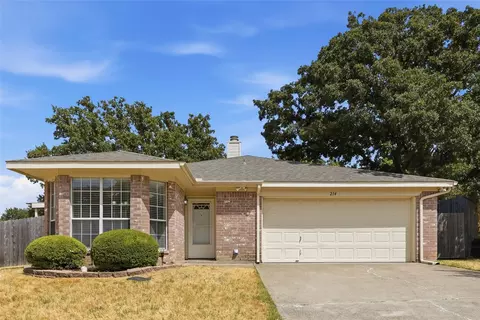 214 Merlin Dr, Weatherford, TX 76086