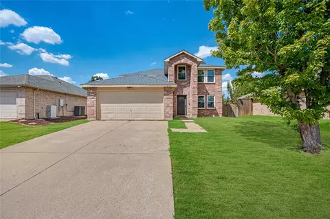 2132 Zion Hl, Grand Prairie, TX 75052