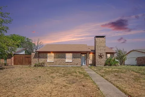 711 Valley Hill Rd, Duncanville, TX 75137