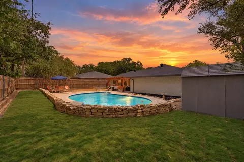2500 Highgate Dr, Arlington, TX 76016