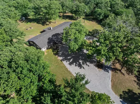 230 Frosty Hollow Rd, Denison, TX 75021