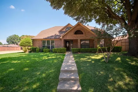 2914 Baron Dr, Garland, TX 75040