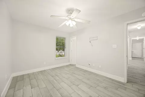 Bedroom - 1009 Enlow Cir, Commerce, TX 75428 photo 7 of 9