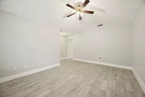 Living - 1009 Enlow Cir, Commerce, TX 75428 photo 3 of 3