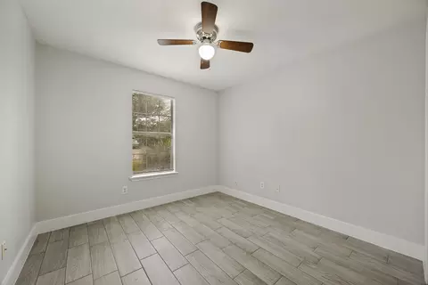 Bedroom - 1009 Enlow Cir, Commerce, TX 75428 photo 1 of 9