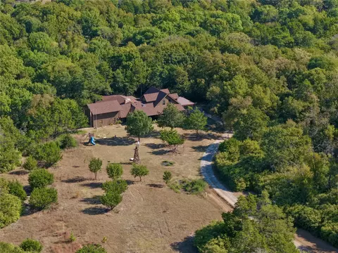 539 N Duncanville Rd, Cedar Hill, TX 75104